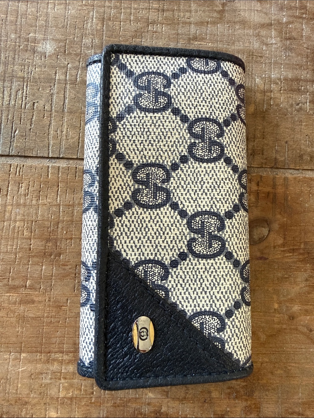 Vintage Gucci key rings holder